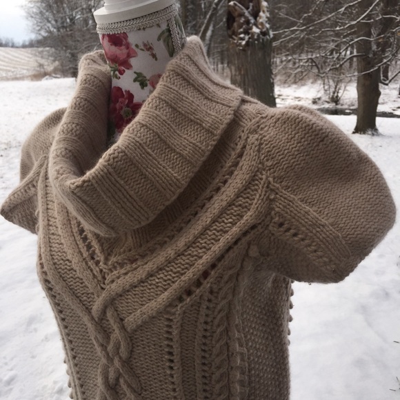 🔻sale🔻H & M Short sleeved long sweater - Picture 4 of 5